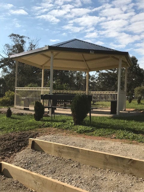 Gazebo - 8-sided 6m- Supply & Install QHI National