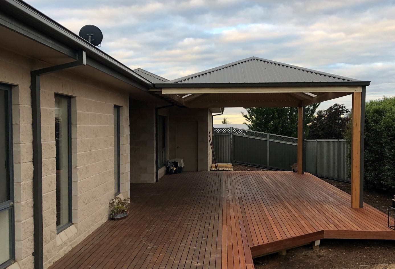 High-Set Deck - 11m x 4m- Supply & Install QHI National