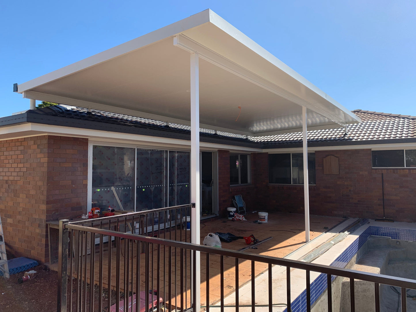 Insulated Flyover Patio Roof- 11m x 9m- Supply & Install QHI National