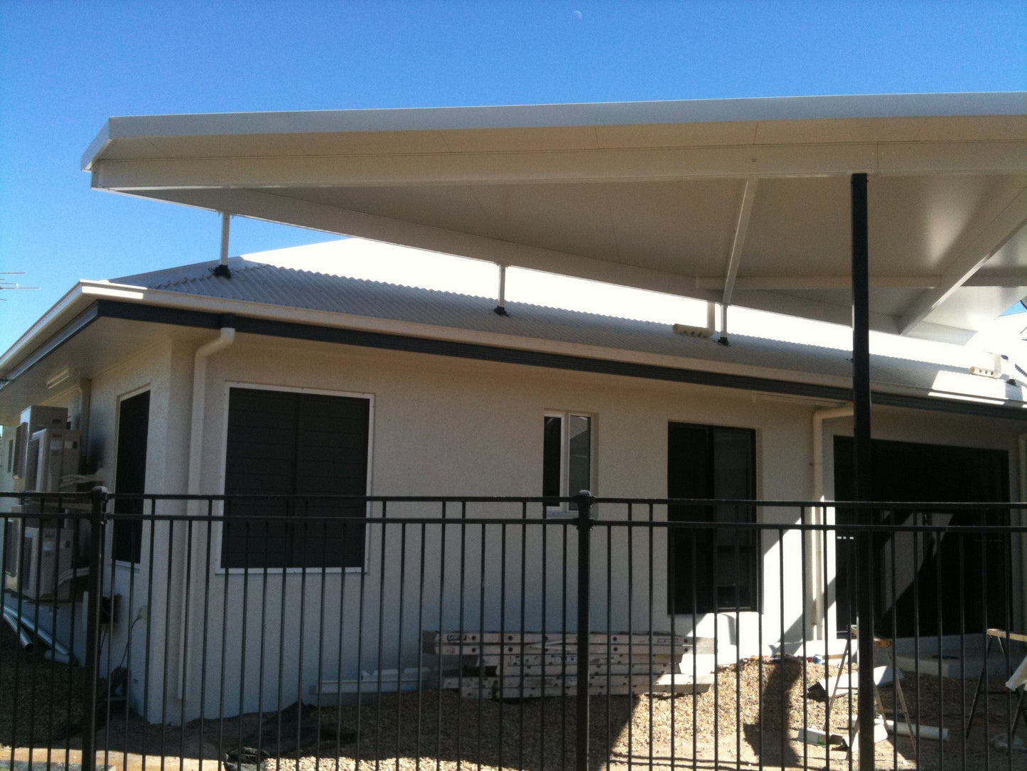 Insulated Flyover Patio Roof- 11m x 9m- Supply & Install QHI National