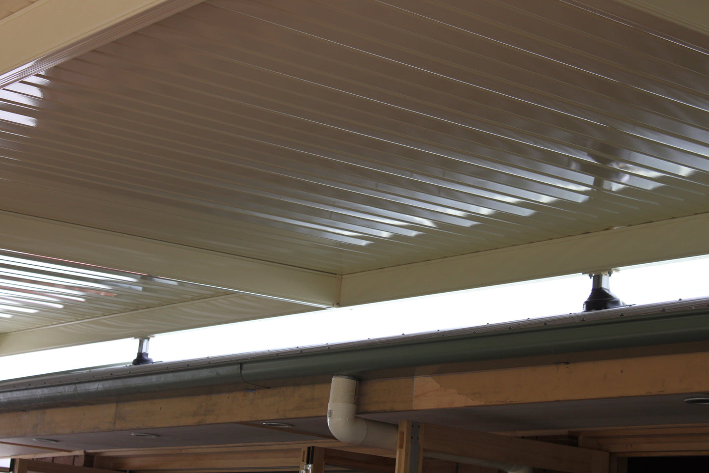 Insulated Flyover Patio Roof- 3m x 3m- Supply & Install QHI National