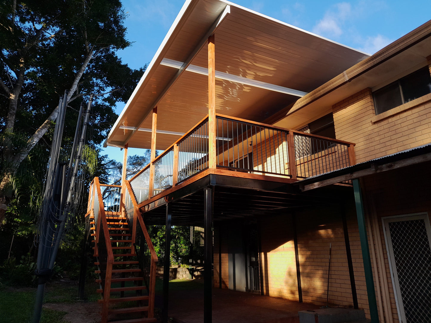 Supply & Install - Deck 6.7m(L) x 3.6m(W) and Roof 7.9m(L) x 4.55m(W) QHI National