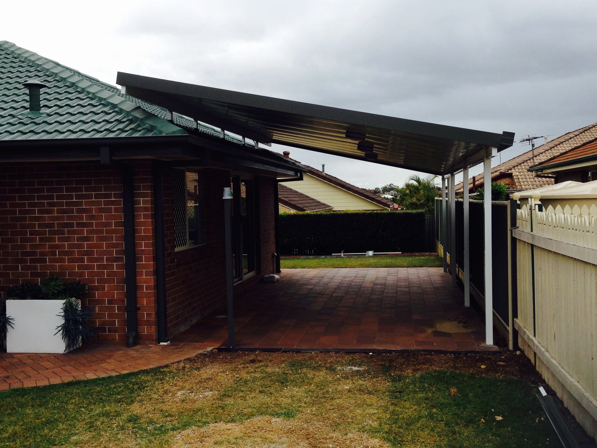 Insulated Flyover Patio Roof- 11m x 5m- Supply & Install QHI National